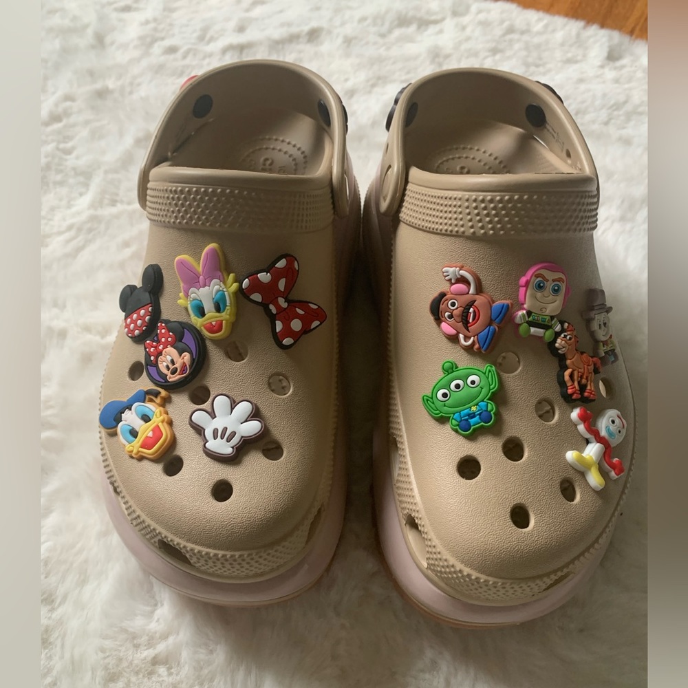 Mega crush clog crocs